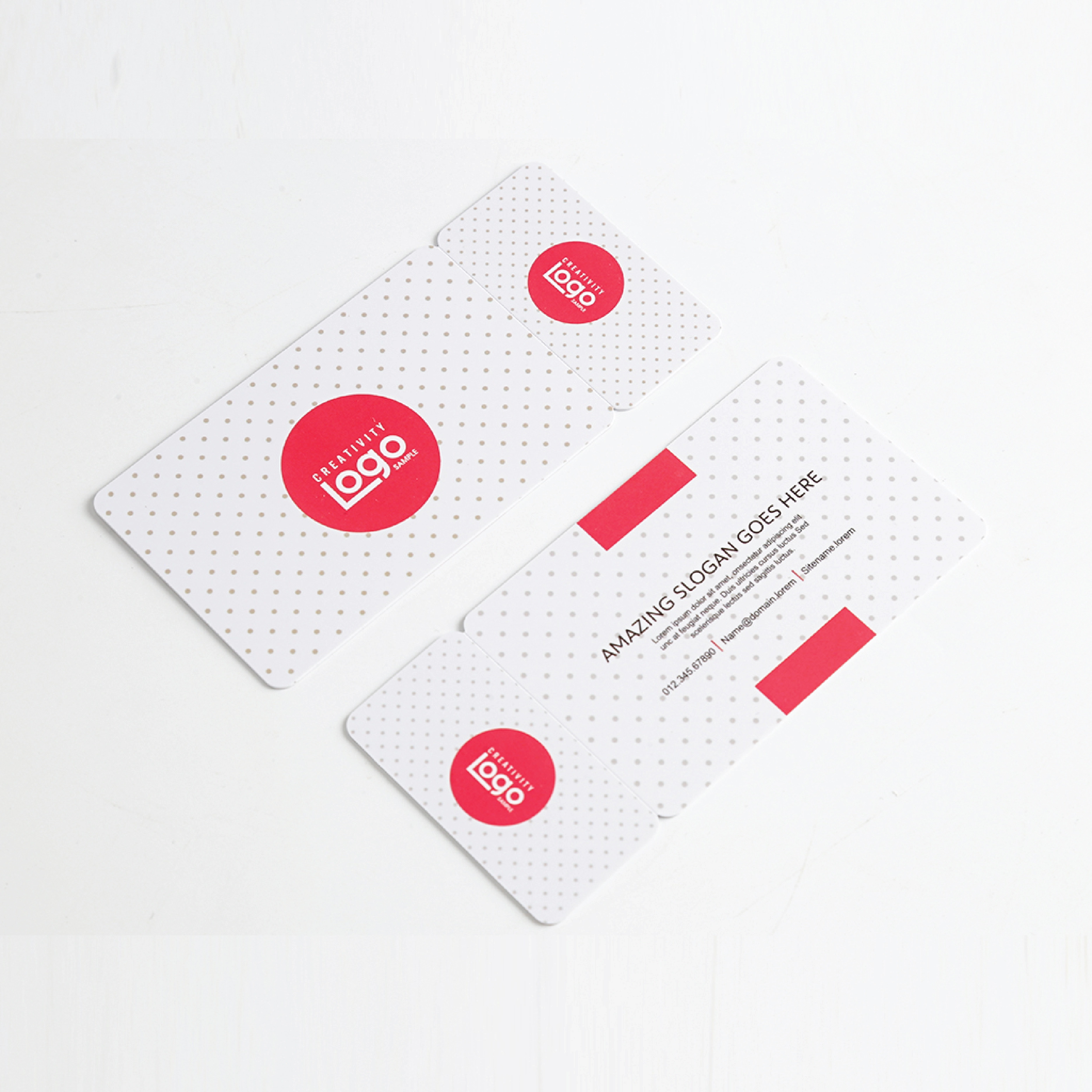 Πλαστικές σύνθετες κάρτες με ποικίλους διαδοχικούς γραμμωτούς κώδικες