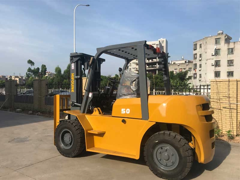 China Small 5 Tons Diesel Forklift Truck Κατασκευαστές