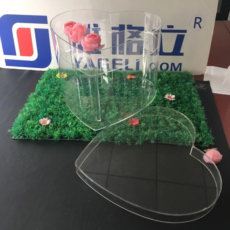 Διαφανές ακρυλικό κουτί συσκευασίας λουλουδιών σε σχήμα καρδιάς
