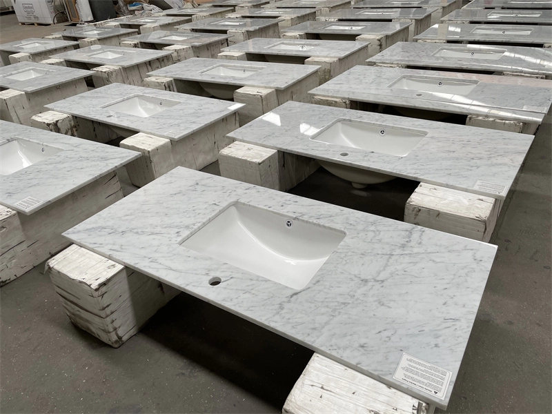 Προκατασκευασμένα μπλουζάκια νεσεσέρ Carrara White Marble