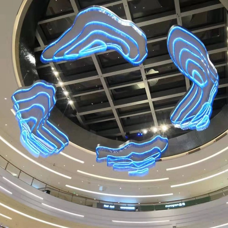 Γυαλιστερή κρεμαστή διακόσμηση σύννεφων για εμπορικό κέντρο