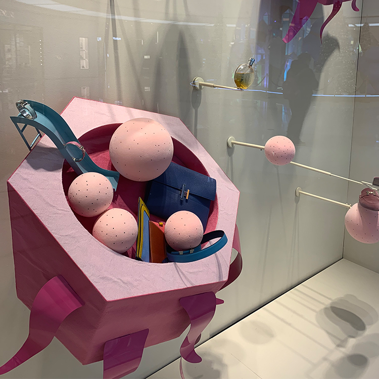 creative retail window display 