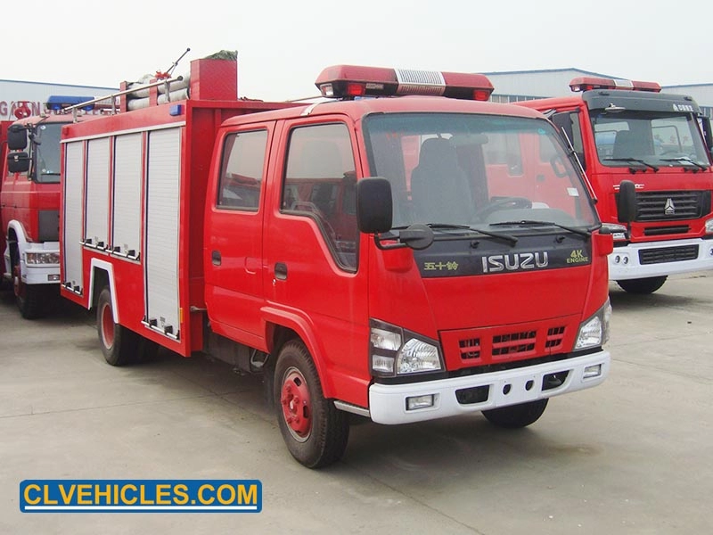Πυροσβεστικό όχημα ISUZU 2500 λίτρων νερού και δεξαμενή αφρού 1500 λίτρων