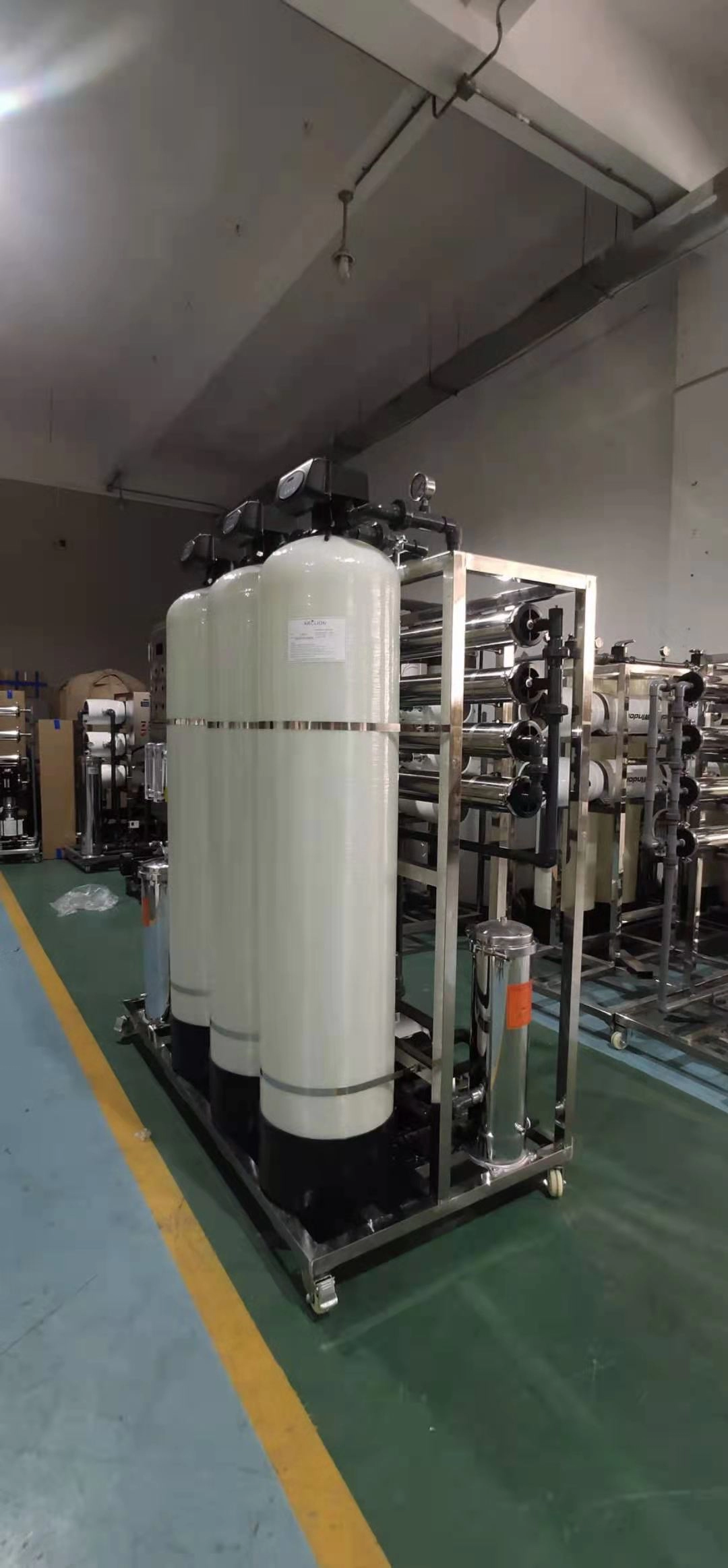 Νέος αναβαθμισμένος εξοπλισμός επεξεργασίας νερού αντίστροφης όσμωσης συστήματος βιομηχανικού καθαρισμού 99,8%