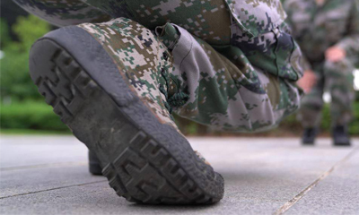 Παπούτσια από πράσινο καμβά Στρατού