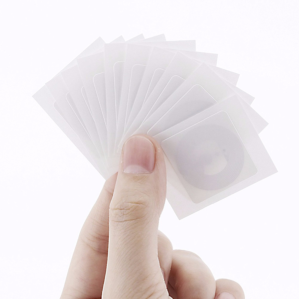Αυτοκόλλητο καρτών RFID